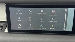 2022 (72) LAND ROVER DEFENDER 3.0 D300 X-Dynamic SE 110 5dr Auto 5048522