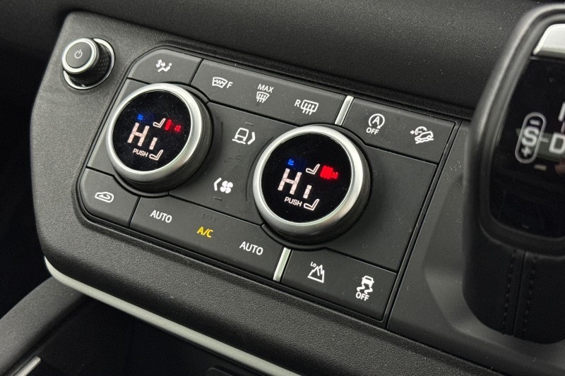 2022 (72) LAND ROVER DEFENDER 3.0 D300 X-Dynamic SE 110 5dr Auto 5048523