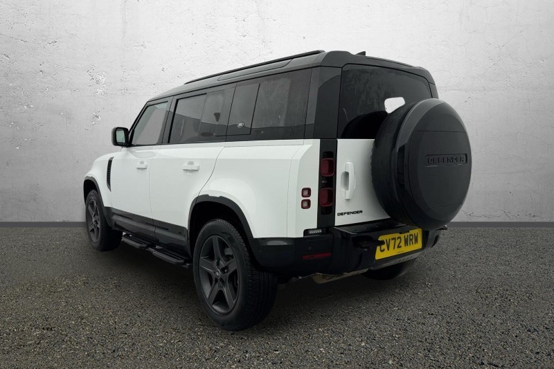 2022 (72) LAND ROVER DEFENDER 3.0 D300 X-Dynamic SE 110 5dr Auto