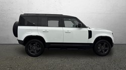 2022 (72) LAND ROVER DEFENDER 3.0 D300 X-Dynamic SE 110 5dr Auto 5048475