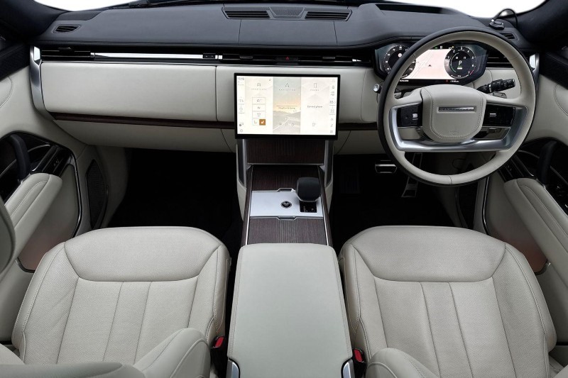 2024 (74) LAND ROVER RANGE ROVER 3.0 P460e Autobiography LWB 4dr Auto 5030312