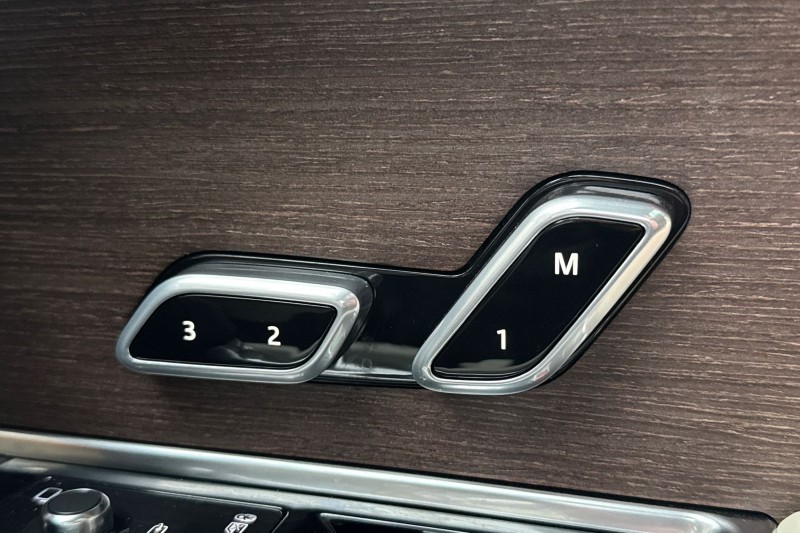 2024 (74) LAND ROVER RANGE ROVER 3.0 P460e Autobiography LWB 4dr Auto 5030327