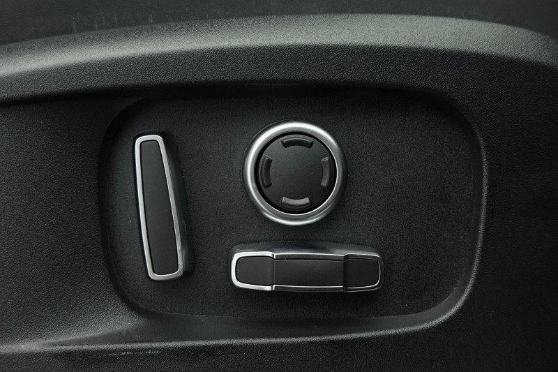 2024 (74) LAND ROVER DEFENDER 3.0 D350 Outbound 130 5dr Auto 5006230