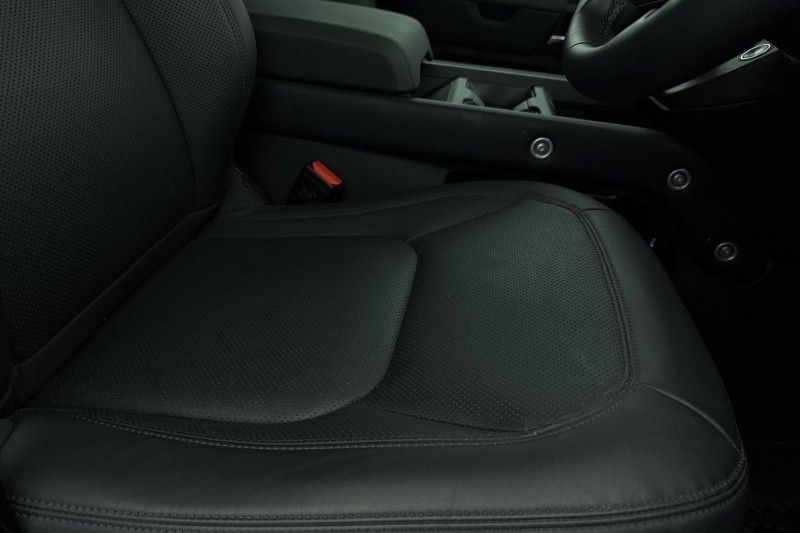 2024 (74) LAND ROVER DEFENDER 3.0 D350 Outbound 130 5dr Auto 5006231