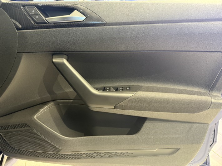  VOLKSWAGEN TAIGO 1.0 TSI Life 5dr 4839868