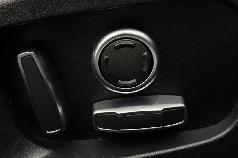 2021 (21) JAGUAR XE 2.0 P250 R-Dynamic Black 4dr Auto 5008851