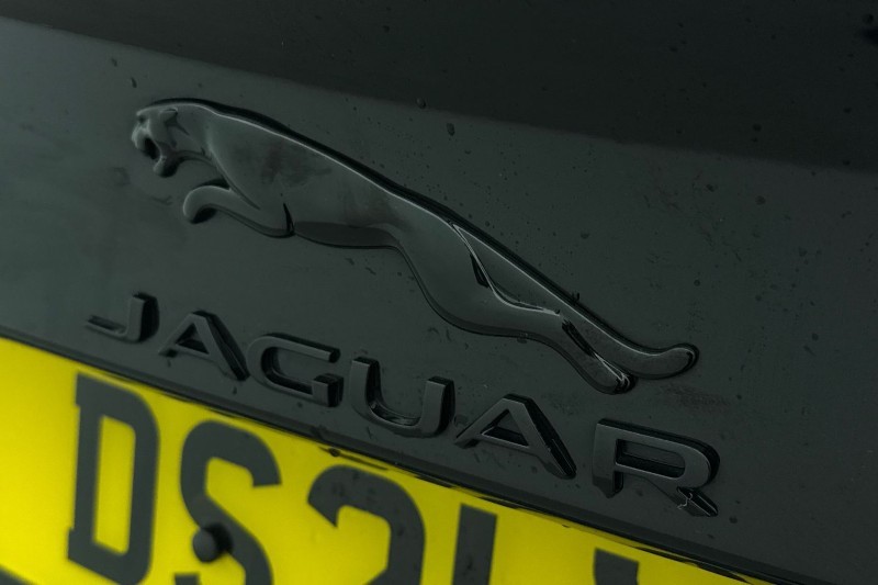 2021 (21) JAGUAR XE 2.0 P250 R-Dynamic Black 4dr Auto 5008868