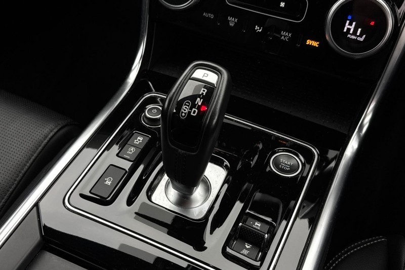 2021 (21) JAGUAR XE 2.0 P250 R-Dynamic Black 4dr Auto 5008841