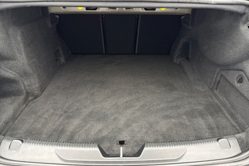 2021 (21) JAGUAR XE 2.0 P250 R-Dynamic Black 4dr Auto 5008838