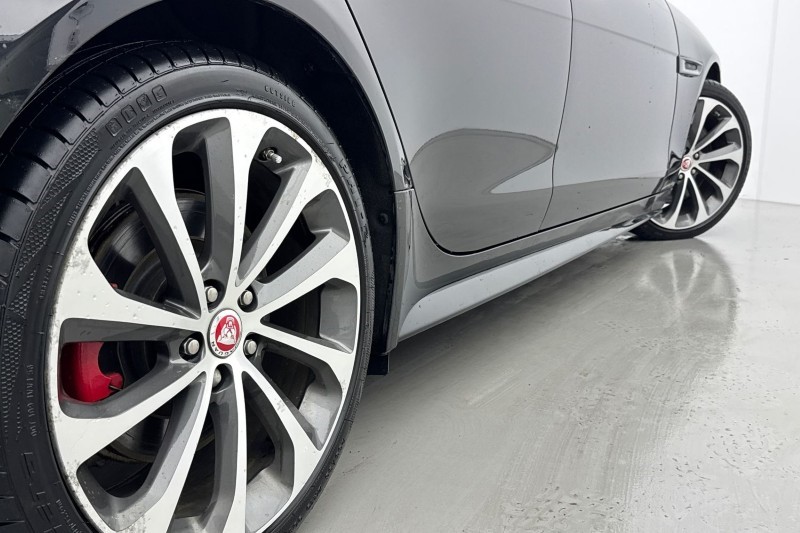 2021 (21) JAGUAR XE 2.0 P250 R-Dynamic Black 4dr Auto 5008871