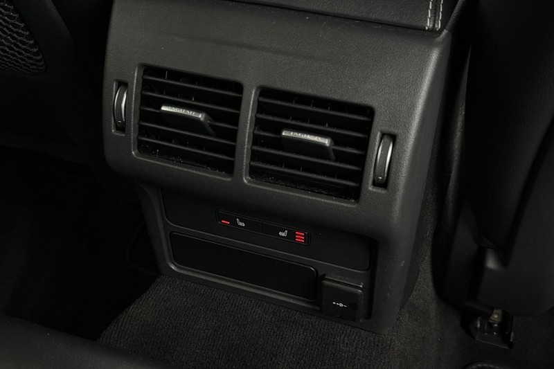 2021 (21) JAGUAR XE 2.0 P250 R-Dynamic Black 4dr Auto 5008846