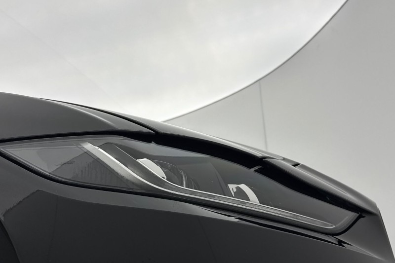 2021 (21) JAGUAR XE 2.0 P250 R-Dynamic Black 4dr Auto 5008845