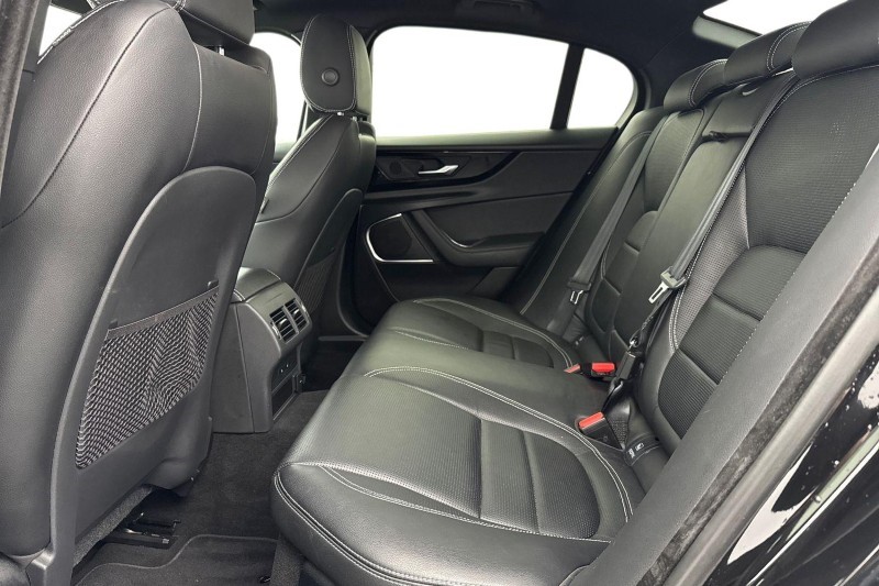 2021 (21) JAGUAR XE 2.0 P250 R-Dynamic Black 4dr Auto 5008832