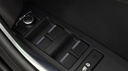 2021 (21) JAGUAR XE 2.0 P250 R-Dynamic Black 4dr Auto 5008850