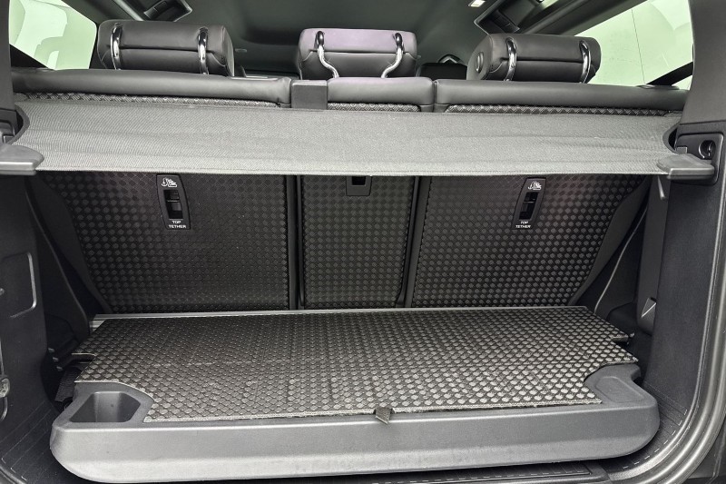 2023 (73) LAND ROVER DEFENDER 2.0 P300 X-Dynamic SE 90 3dr Auto 5036094