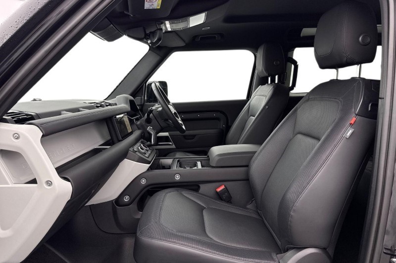 2023 (73) LAND ROVER DEFENDER 2.0 P300 X-Dynamic SE 90 3dr Auto 5036087