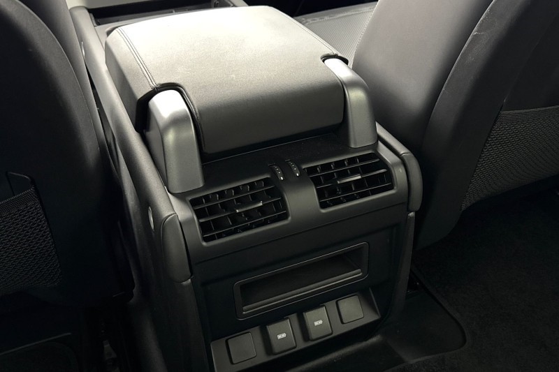 2023 (73) LAND ROVER DEFENDER 2.0 P300 X-Dynamic SE 90 3dr Auto 5036102