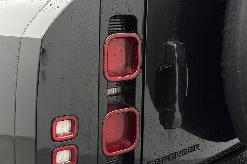 2023 (73) LAND ROVER DEFENDER 2.0 P300 X-Dynamic SE 90 3dr Auto 5036103