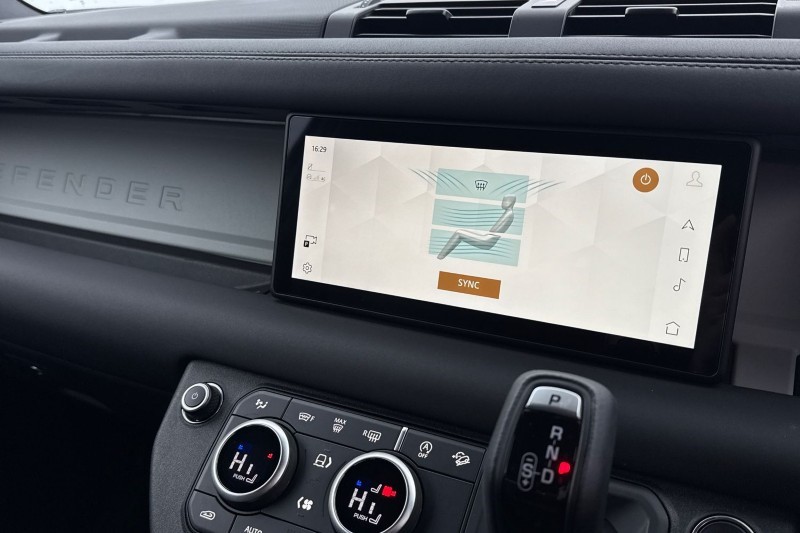 2023 (73) LAND ROVER DEFENDER 2.0 P300 X-Dynamic SE 90 3dr Auto 5036114