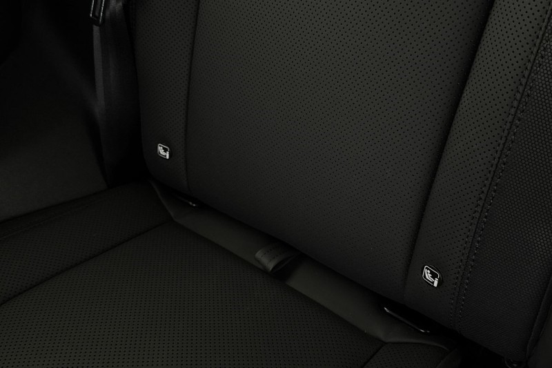 2023 (73) LAND ROVER DEFENDER 2.0 P300 X-Dynamic SE 90 3dr Auto 5036117