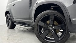 2023 (73) LAND ROVER DEFENDER 2.0 P300 X-Dynamic SE 90 3dr Auto 5036123