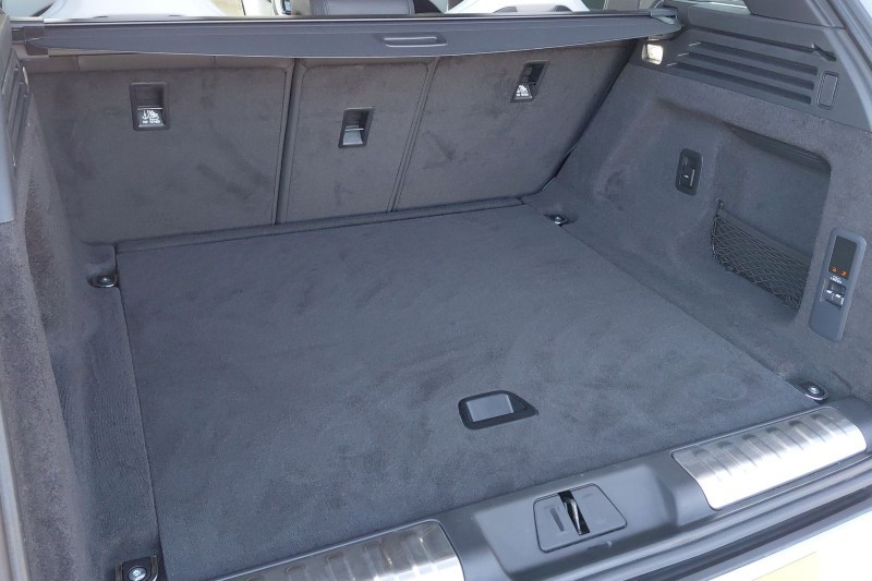 2026 (75) LAND ROVER RANGE ROVER SPORT 4.4 P635 V8 SV 5dr Auto 5332342