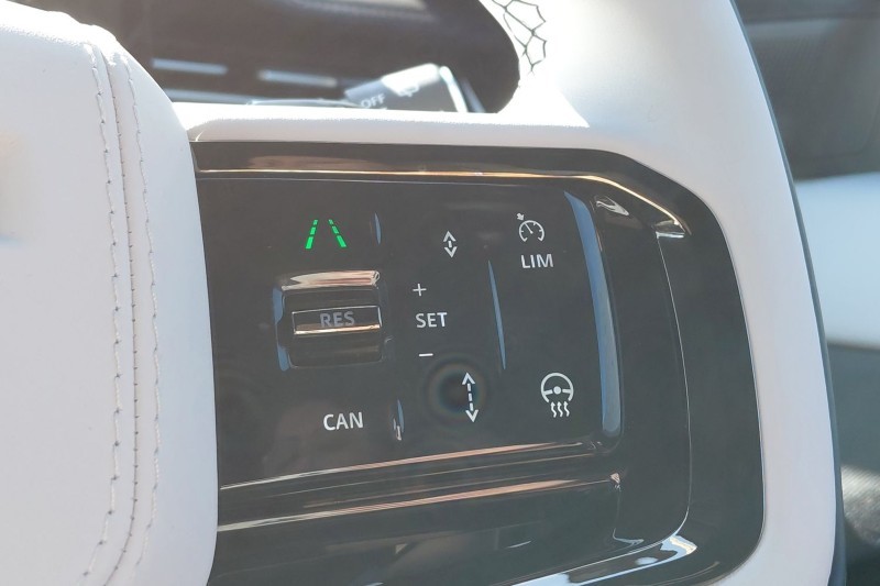 2026 (75) LAND ROVER RANGE ROVER SPORT 4.4 P635 V8 SV 5dr Auto 5332333