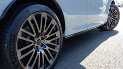 2026 (75) LAND ROVER RANGE ROVER SPORT 4.4 P635 V8 SV 5dr Auto 5332351