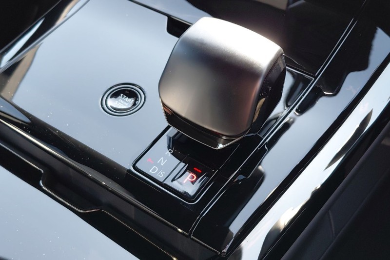 2026 (75) LAND ROVER RANGE ROVER SPORT 4.4 P635 V8 SV 5dr Auto 5332318