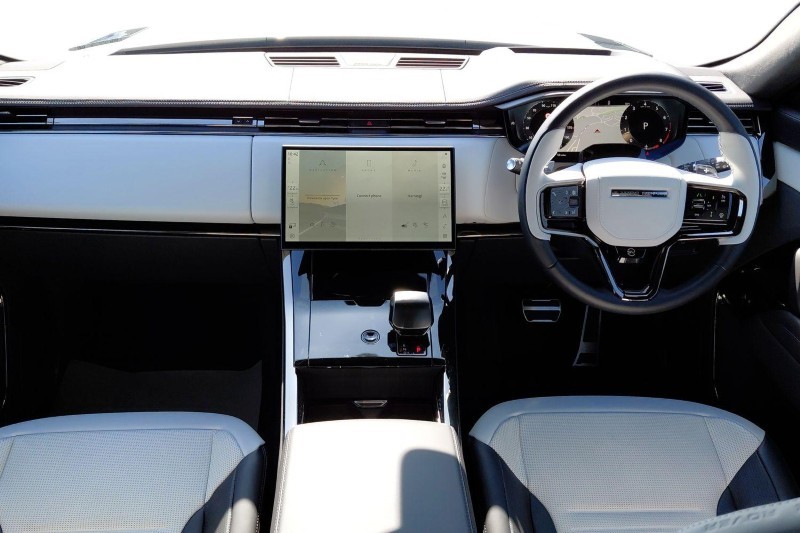 2026 (75) LAND ROVER RANGE ROVER SPORT 4.4 P635 V8 SV 5dr Auto 5332314