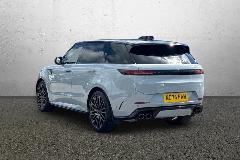 2026 (75) LAND ROVER RANGE ROVER SPORT 4.4 P635 V8 SV 5dr Auto
