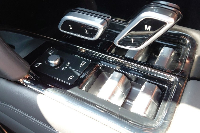 2026 (75) LAND ROVER RANGE ROVER SPORT 4.4 P635 V8 SV 5dr Auto 5332327