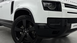 2026 (75) LAND ROVER DEFENDER 3.0 D250 X-Dynamic SE 110 5dr Auto 5939564
