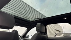 2022 (22) JAGUAR F-PACE 2.0 P400e R-Dynamic Black 5dr Auto AWD 5038896