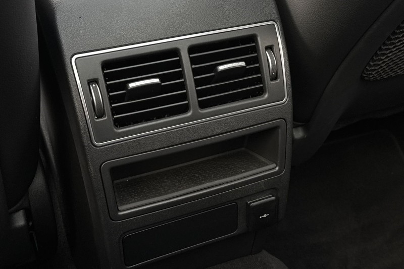 2022 (22) JAGUAR F-PACE 2.0 P400e R-Dynamic Black 5dr Auto AWD 5038893