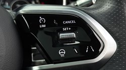 2022 (22) JAGUAR F-PACE 2.0 P400e R-Dynamic Black 5dr Auto AWD 5038903