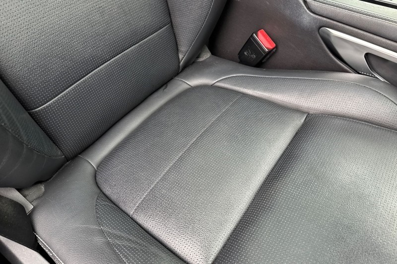 2022 (22) JAGUAR F-PACE 2.0 P400e R-Dynamic Black 5dr Auto AWD 5038900