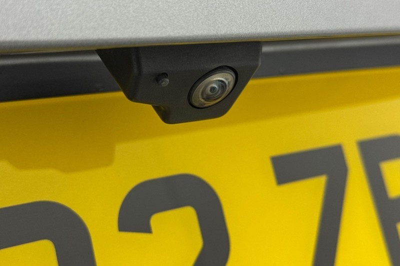 2022 (22) JAGUAR F-PACE 2.0 P400e R-Dynamic Black 5dr Auto AWD 5038913