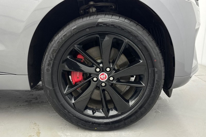 2022 (22) JAGUAR F-PACE 2.0 P400e R-Dynamic Black 5dr Auto AWD 5038883