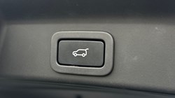 2022 (22) JAGUAR F-PACE 2.0 P400e R-Dynamic Black 5dr Auto AWD 5038912