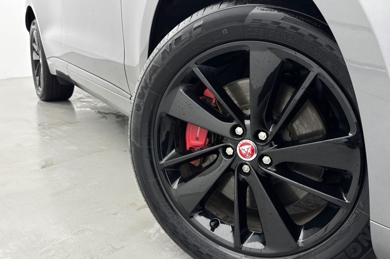 2022 (22) JAGUAR F-PACE 2.0 P400e R-Dynamic Black 5dr Auto AWD 5038916