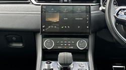 2022 (22) JAGUAR F-PACE 2.0 P400e R-Dynamic Black 5dr Auto AWD 5038889