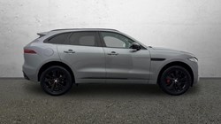 2022 (22) JAGUAR F-PACE 2.0 P400e R-Dynamic Black 5dr Auto AWD 5038880
