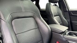 2022 (22) JAGUAR F-PACE 2.0 P400e R-Dynamic Black 5dr Auto AWD 5038901