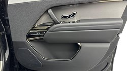 2025 (25) LAND ROVER RANGE ROVER SPORT 3.0 D250 Edition 5dr Auto 5049633