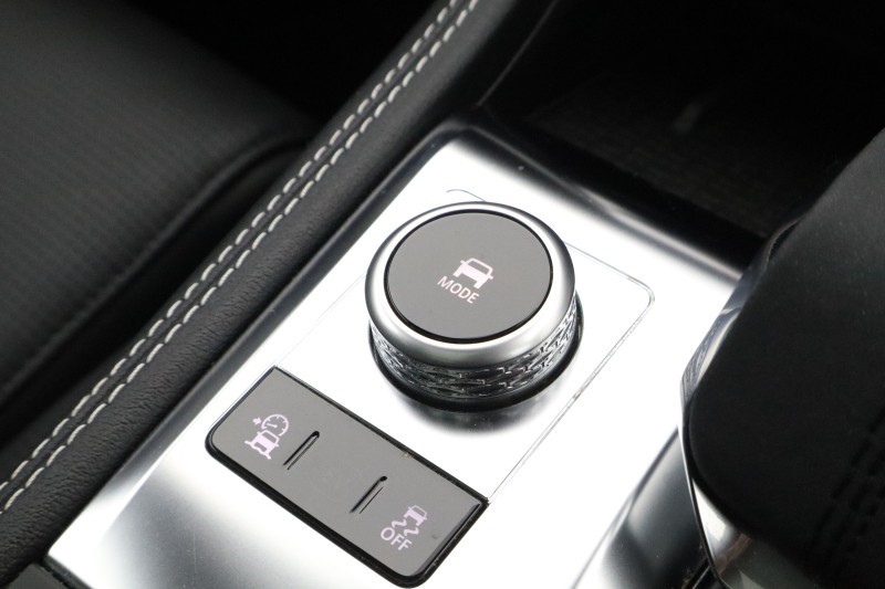 2024 (24) JAGUAR F-PACE 2.0 D200 R-Dynamic SE Black 5dr Auto AWD 5287060