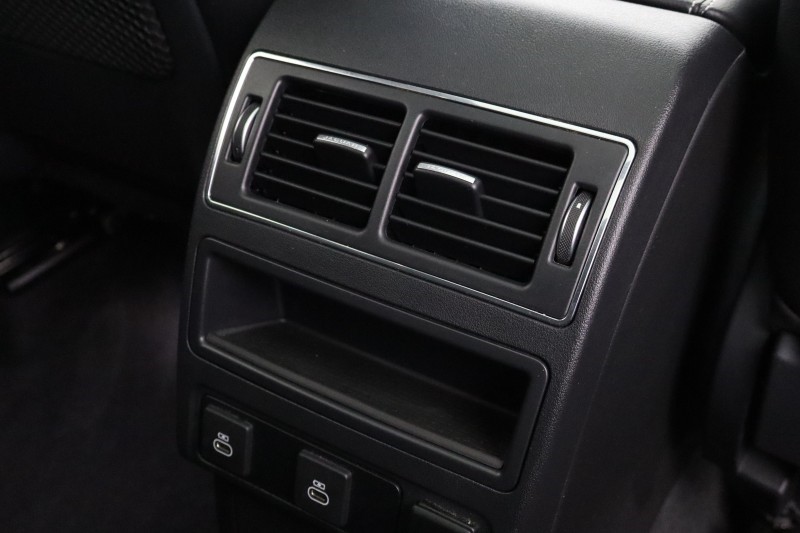 2024 (24) JAGUAR F-PACE 2.0 D200 R-Dynamic SE Black 5dr Auto AWD 5287041