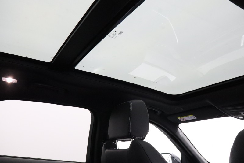 2024 (24) JAGUAR F-PACE 2.0 D200 R-Dynamic SE Black 5dr Auto AWD 5287040