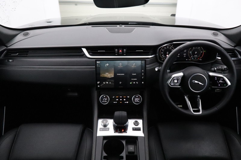 2024 (24) JAGUAR F-PACE 2.0 D200 R-Dynamic SE Black 5dr Auto AWD 5287046