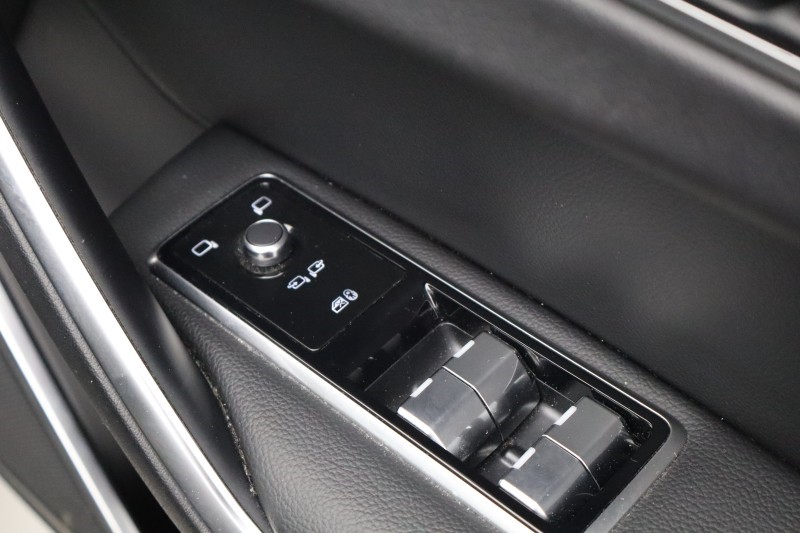 2024 (24) JAGUAR F-PACE 2.0 D200 R-Dynamic SE Black 5dr Auto AWD 5287031